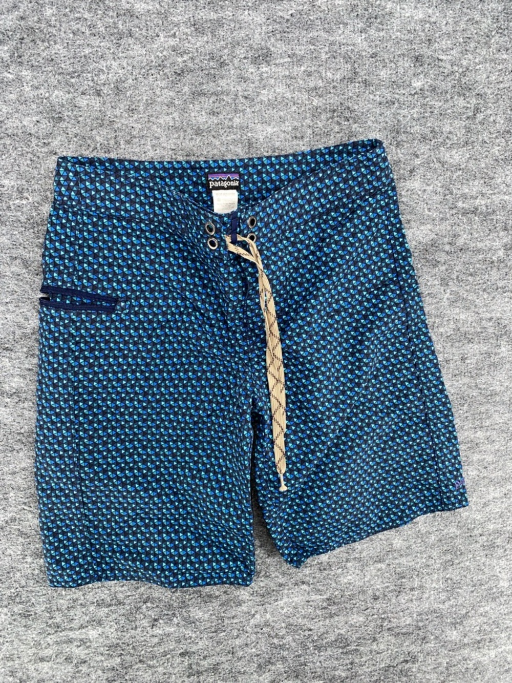 Patagonia Board Shorts Blue Geometric Print Boy’s Size 8 Swim Trunks